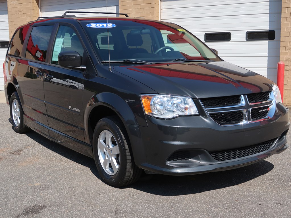 Photo 12 of this DODGE GRAND CARAVAN
