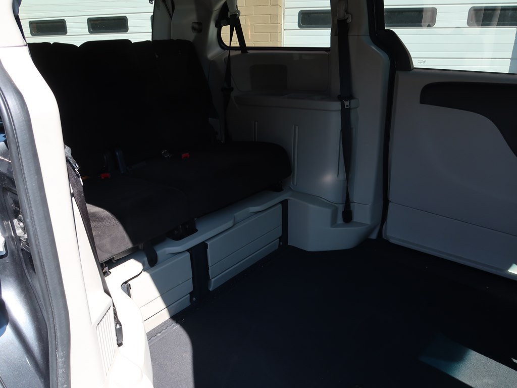 Photo 71 of this DODGE GRAND CARAVAN