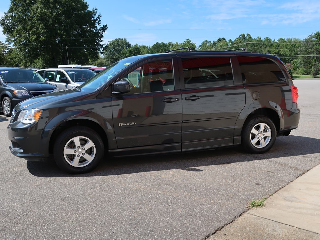 Photo 19 of this DODGE GRAND CARAVAN