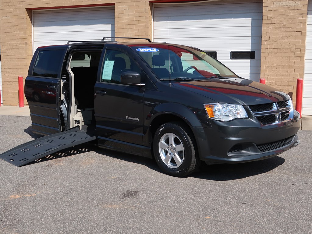 Photo 7 of this DODGE GRAND CARAVAN