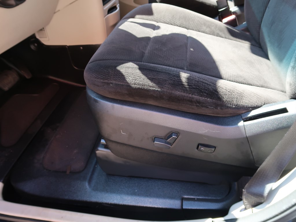 Photo 48 of this DODGE GRAND CARAVAN
