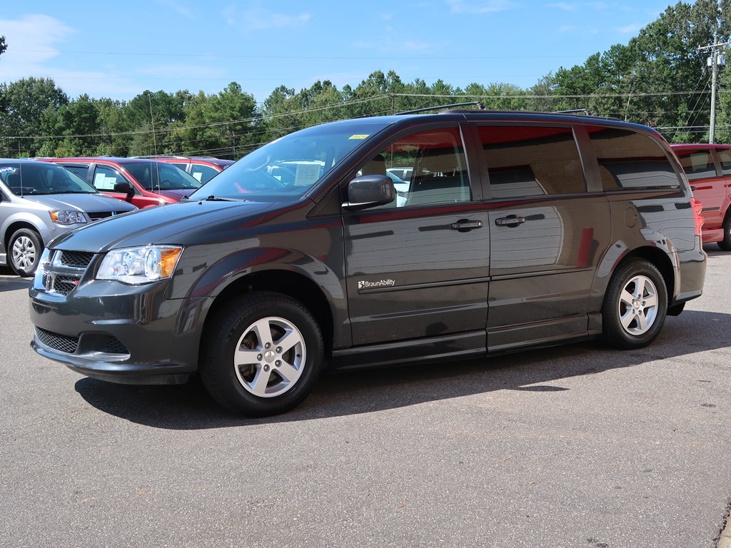Photo 44 of this DODGE GRAND CARAVAN