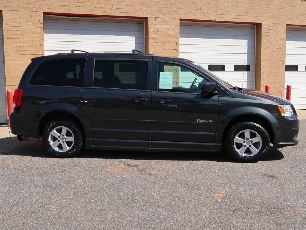 Photo 36 of this DODGE GRAND CARAVAN