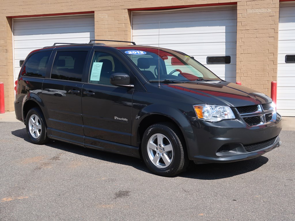 Photo 10 of this DODGE GRAND CARAVAN