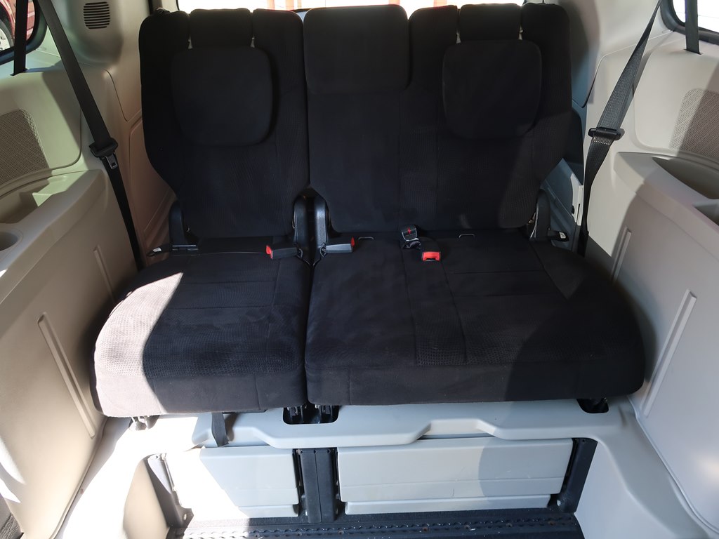 Photo 57 of this DODGE GRAND CARAVAN