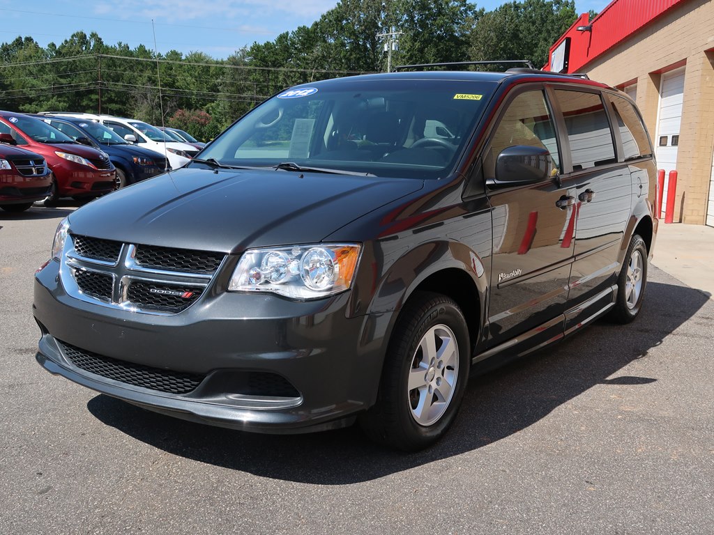 Photo 16 of this DODGE GRAND CARAVAN