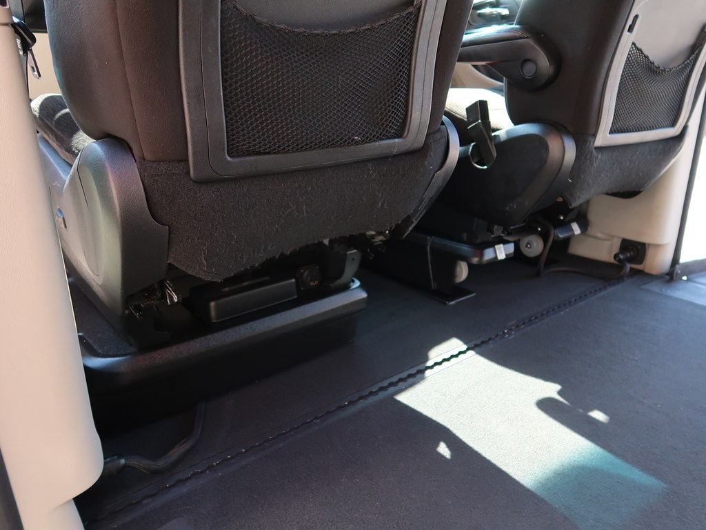 Photo 52 of this DODGE GRAND CARAVAN