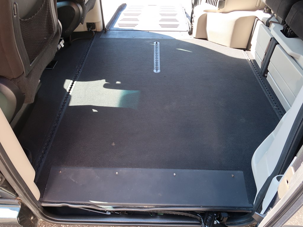 Photo 46 of this DODGE GRAND CARAVAN