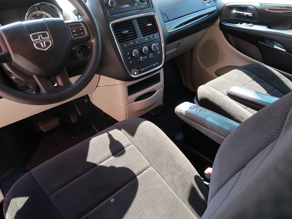 Photo 56 of this DODGE GRAND CARAVAN