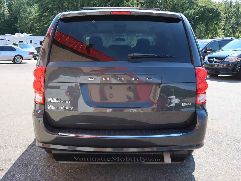 Photo 24 of this DODGE GRAND CARAVAN
