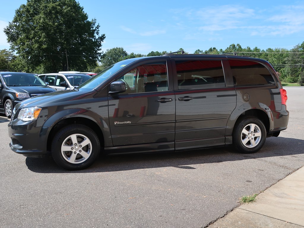 Photo 20 of this DODGE GRAND CARAVAN