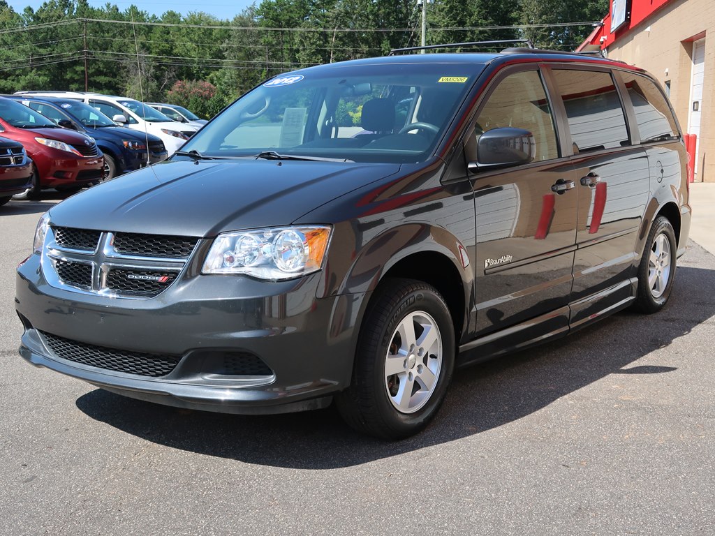 Photo 42 of this DODGE GRAND CARAVAN
