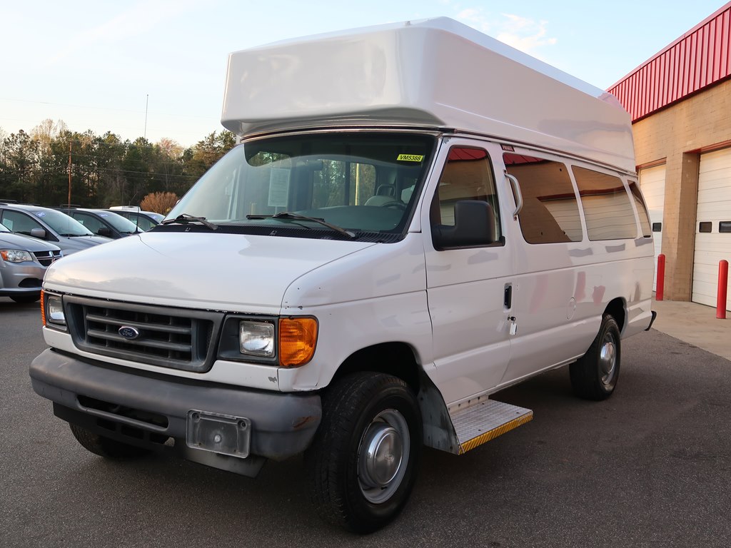 Photo 7 of this FORD ECONOLINE