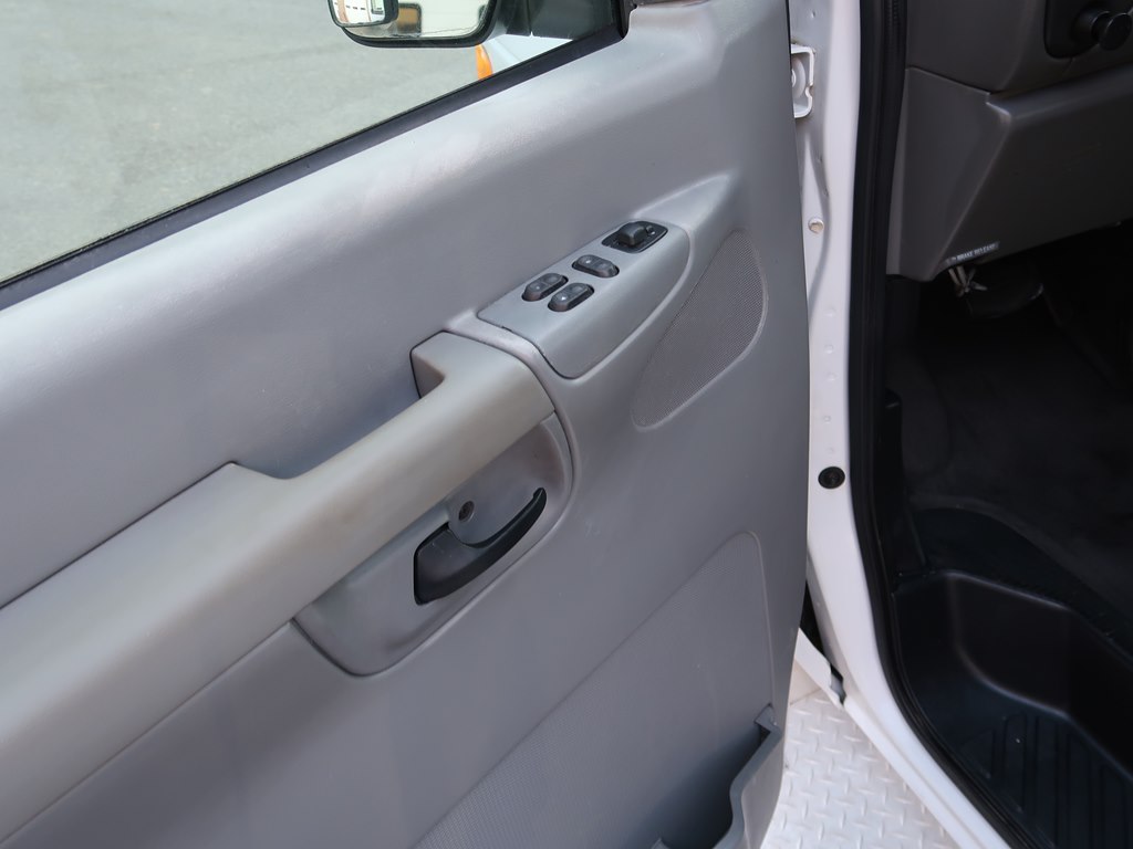 Photo 34 of this FORD ECONOLINE