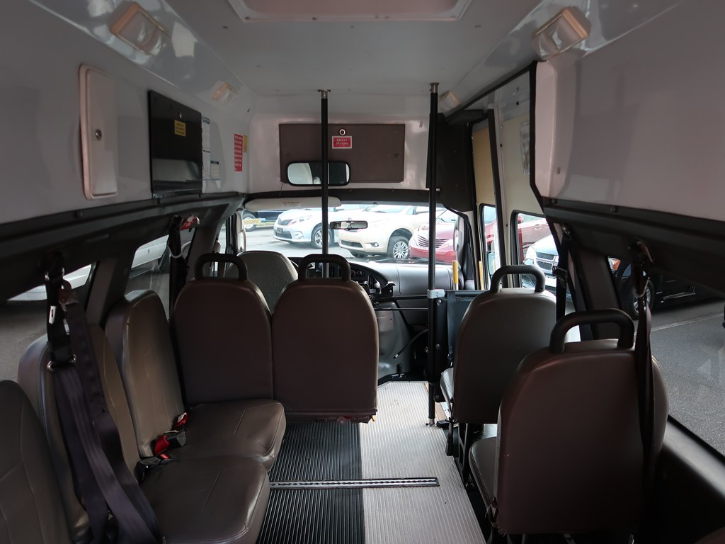 Photo 27 of this FORD ECONOLINE