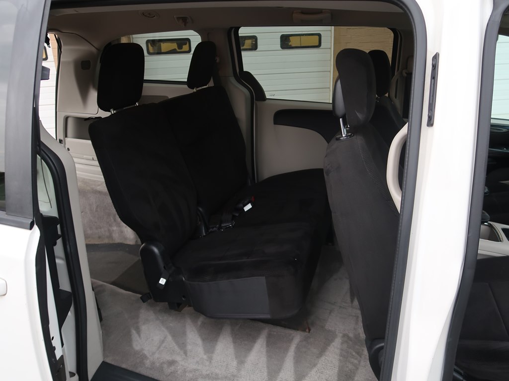 Photo 39 of this DODGE GRAND CARAVAN