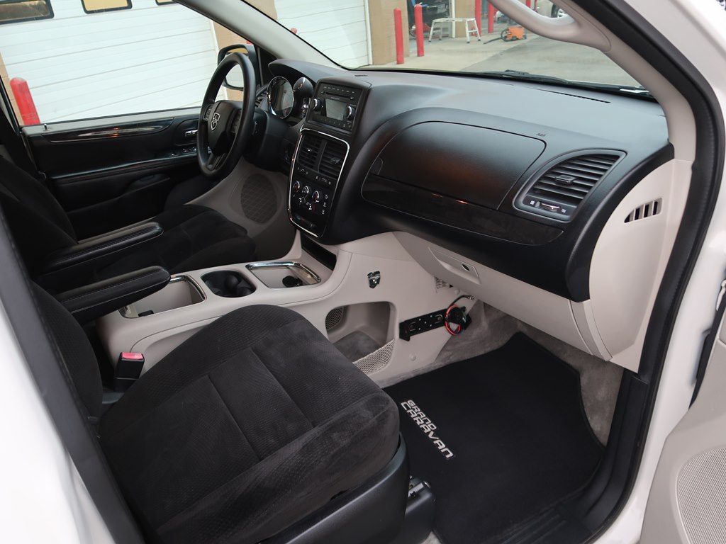 Photo 41 of this DODGE GRAND CARAVAN
