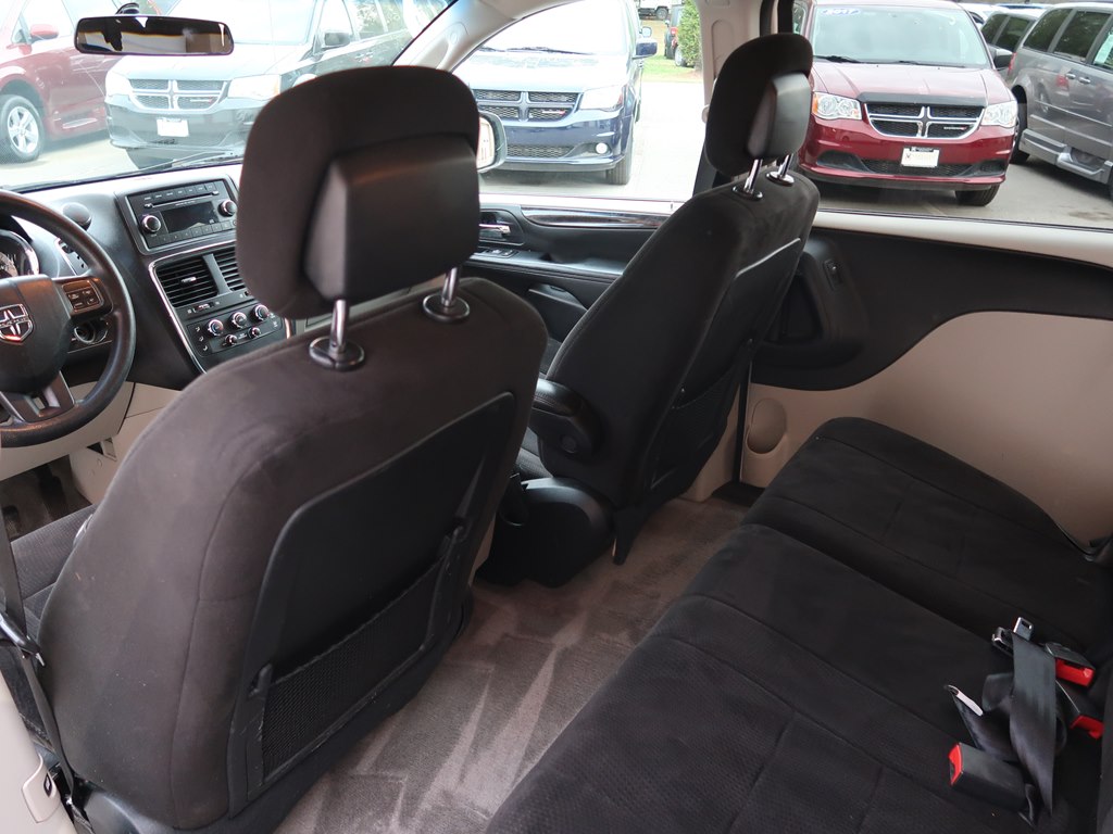 Photo 34 of this DODGE GRAND CARAVAN