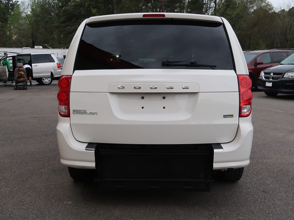 Photo 9 of this DODGE GRAND CARAVAN