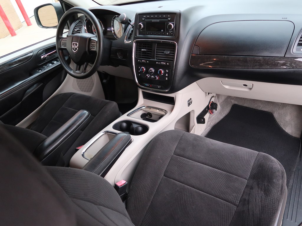 Photo 42 of this DODGE GRAND CARAVAN