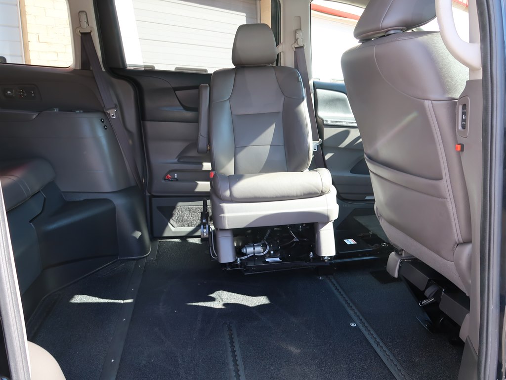 Photo 72 of this HONDA ODYSSEY