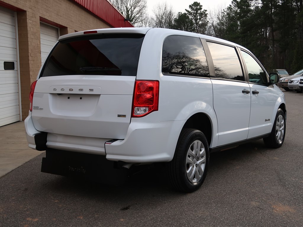 Photo 17 of this DODGE GRAND CARAVAN