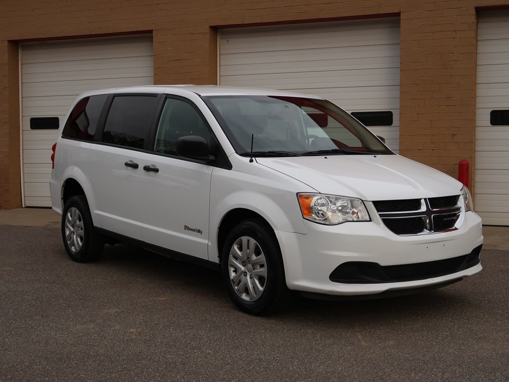 Photo 7 of this DODGE GRAND CARAVAN