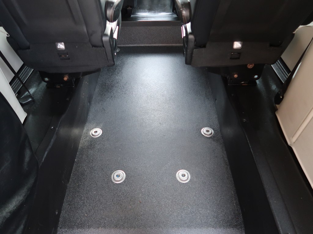 Photo 28 of this DODGE GRAND CARAVAN