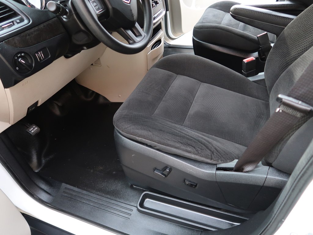 Photo 45 of this DODGE GRAND CARAVAN