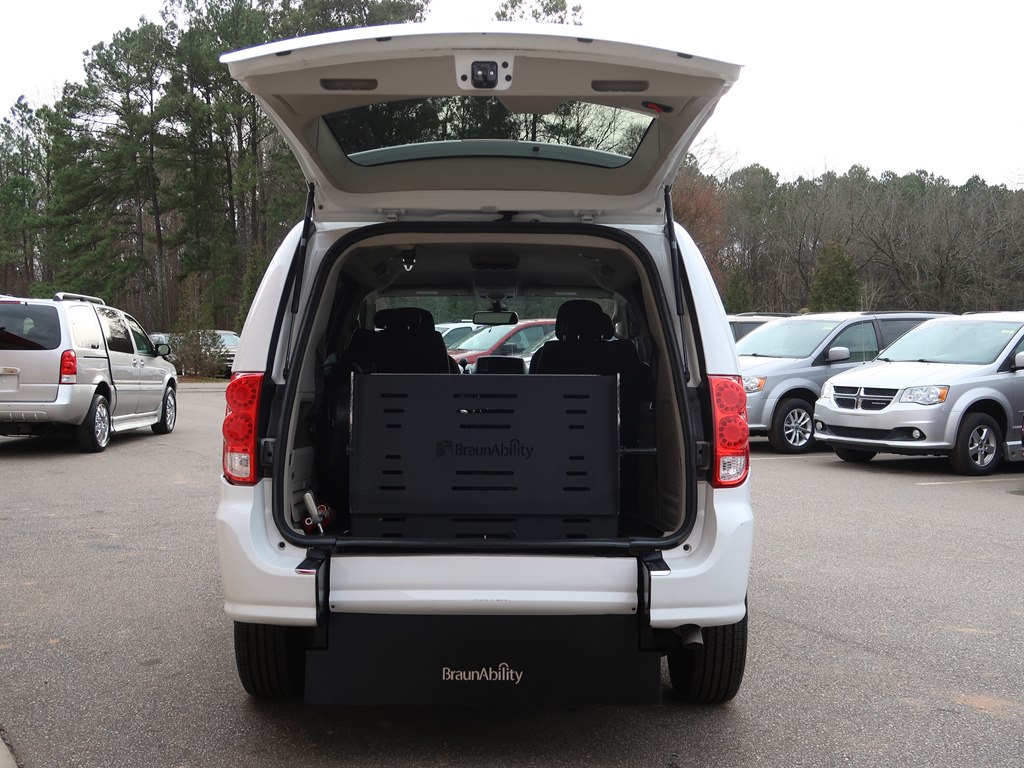 Photo 20 of this DODGE GRAND CARAVAN