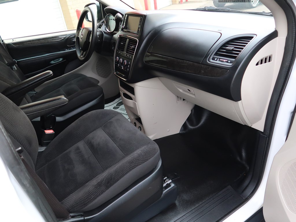 Photo 39 of this DODGE GRAND CARAVAN