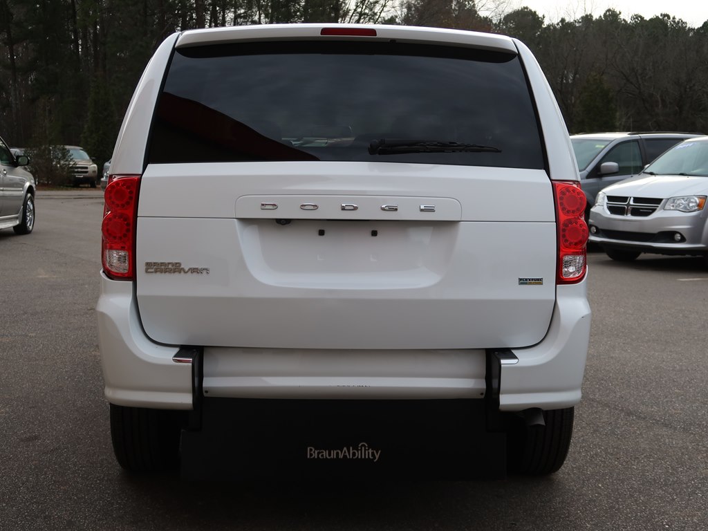 Photo 16 of this DODGE GRAND CARAVAN