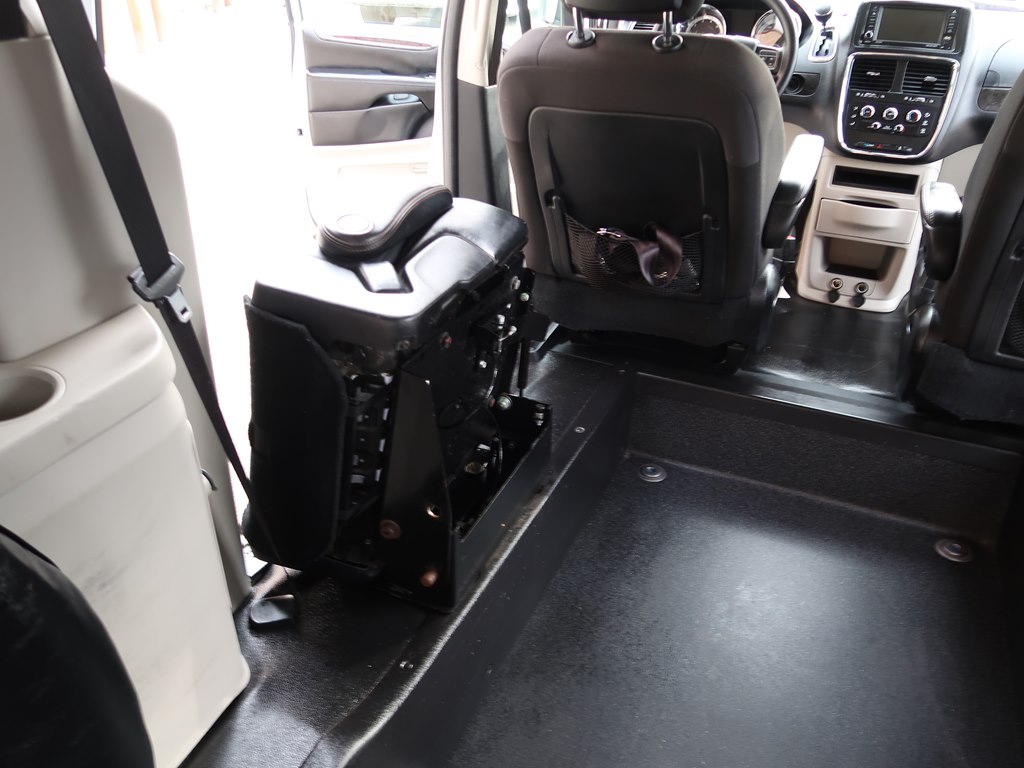 Photo 51 of this DODGE GRAND CARAVAN