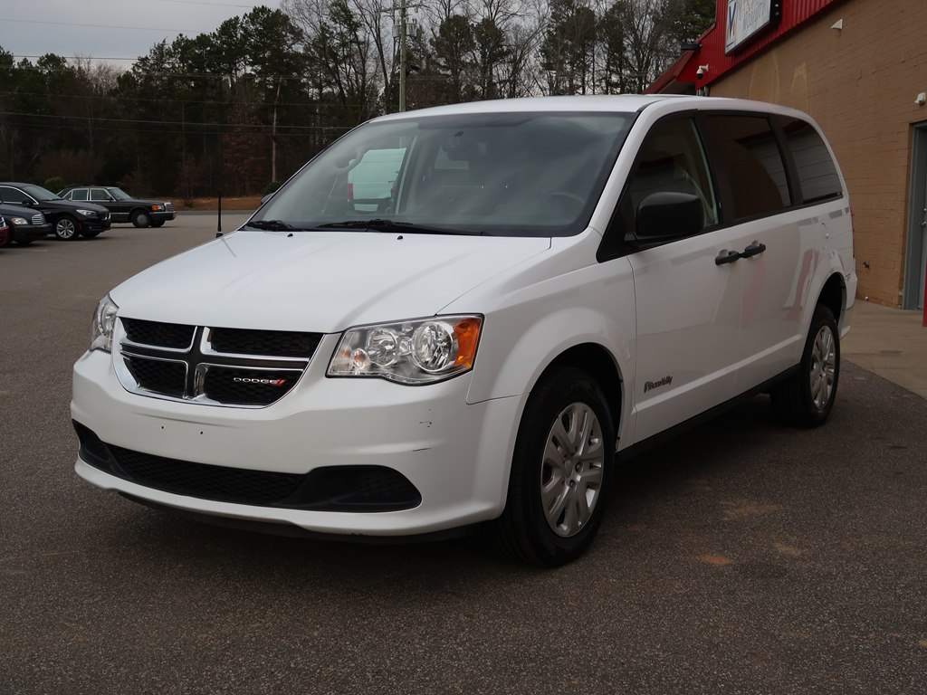 Photo 10 of this DODGE GRAND CARAVAN