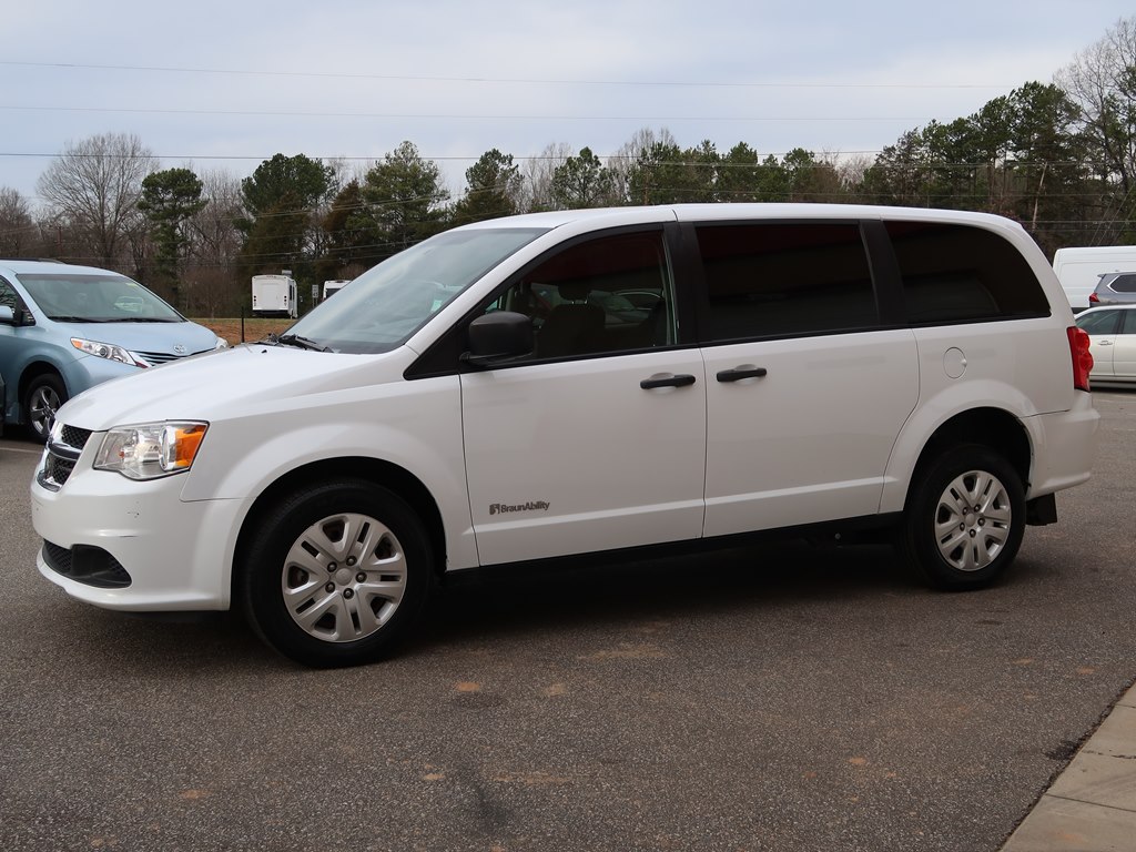 Photo 13 of this DODGE GRAND CARAVAN