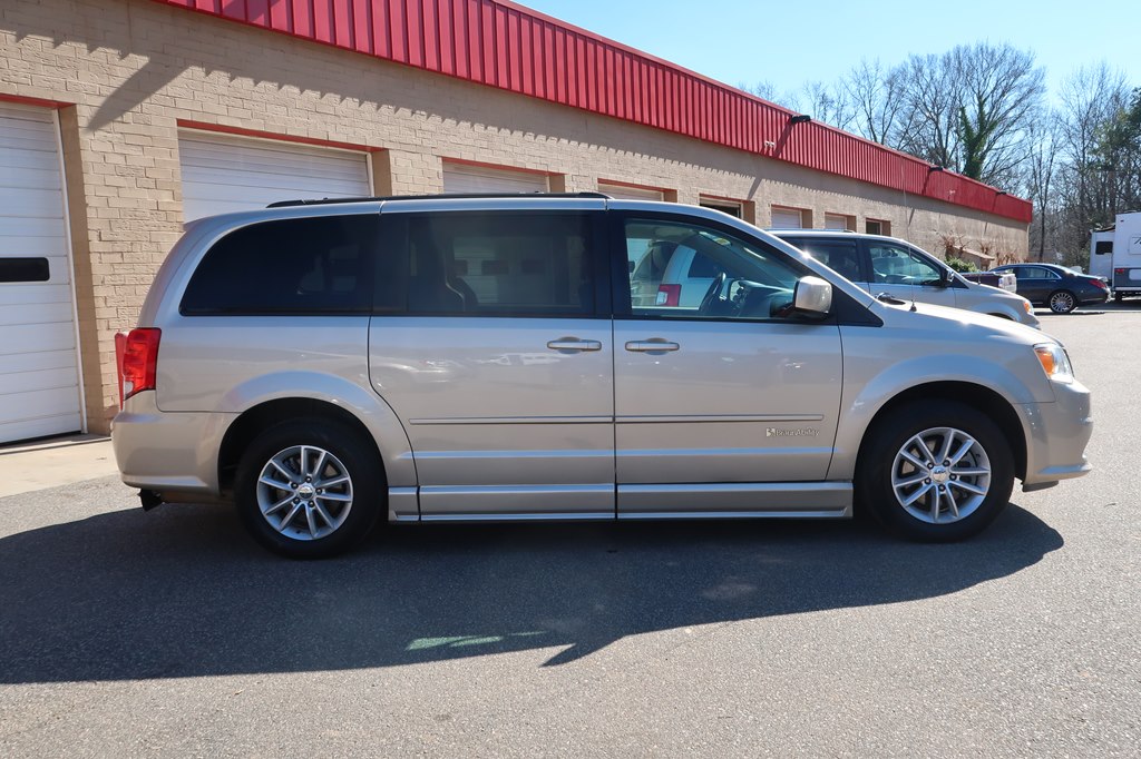 Photo 14 of this DODGE GRAND CARAVAN