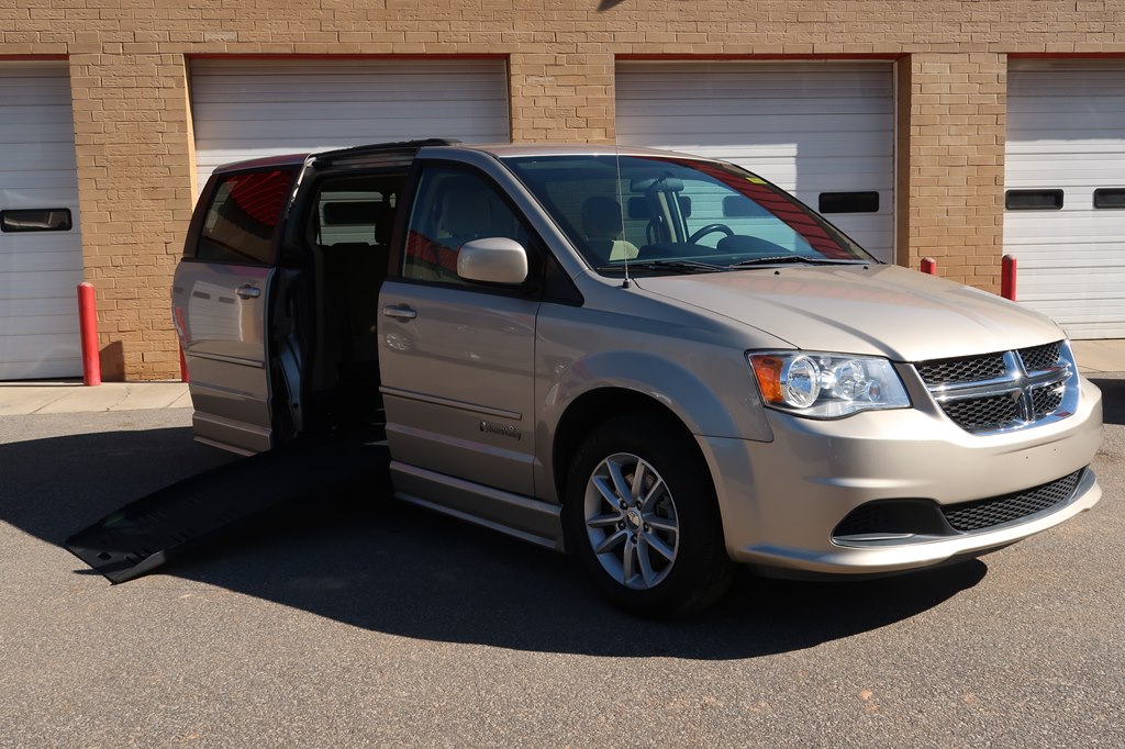Photo 67 of this DODGE GRAND CARAVAN