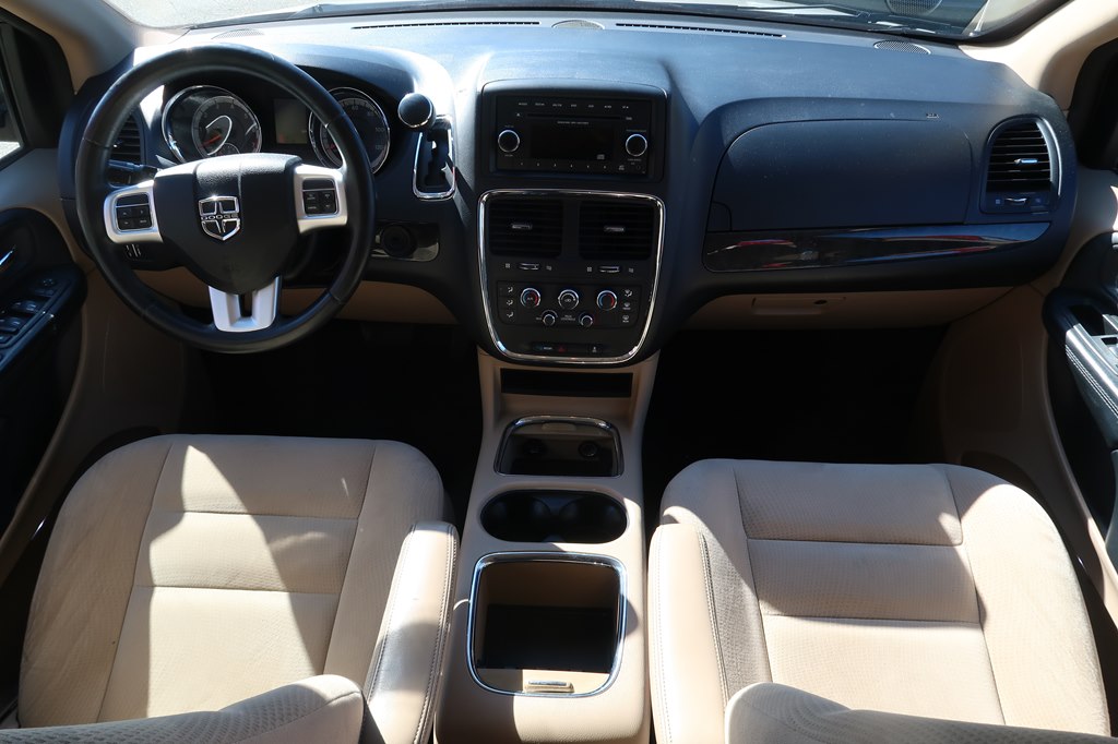 Photo 4 of this DODGE GRAND CARAVAN