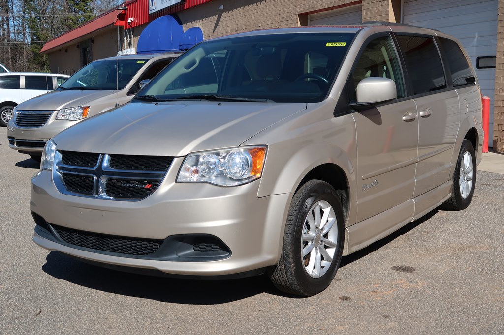 Photo 25 of this DODGE GRAND CARAVAN
