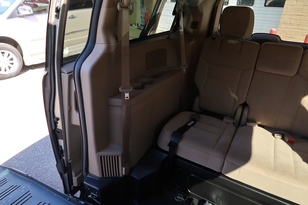 Photo 49 of this DODGE GRAND CARAVAN