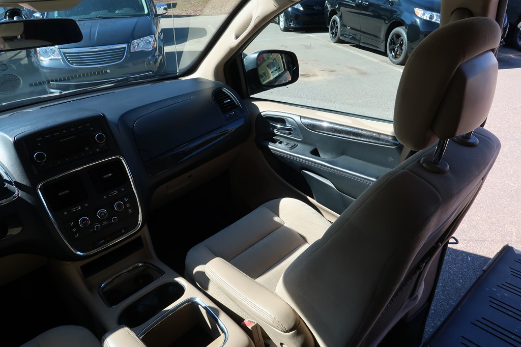Photo 53 of this DODGE GRAND CARAVAN