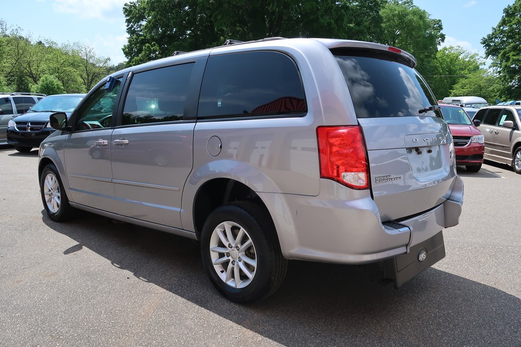 Photo 13 of this DODGE GRAND CARAVAN