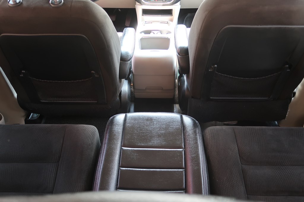 Photo 22 of this DODGE GRAND CARAVAN