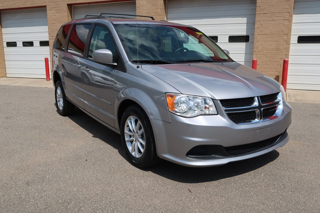 Photo 8 of this DODGE GRAND CARAVAN