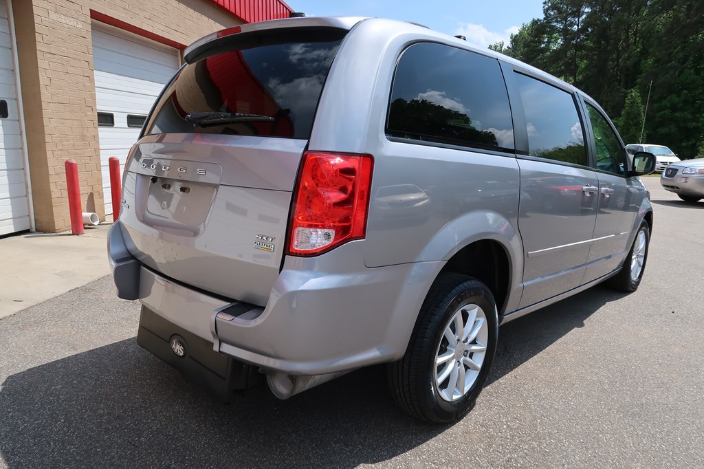 Photo 15 of this DODGE GRAND CARAVAN