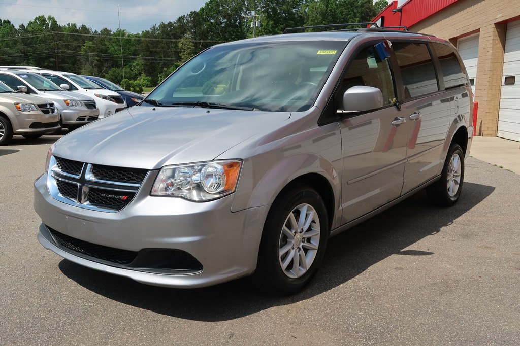 Photo 10 of this DODGE GRAND CARAVAN