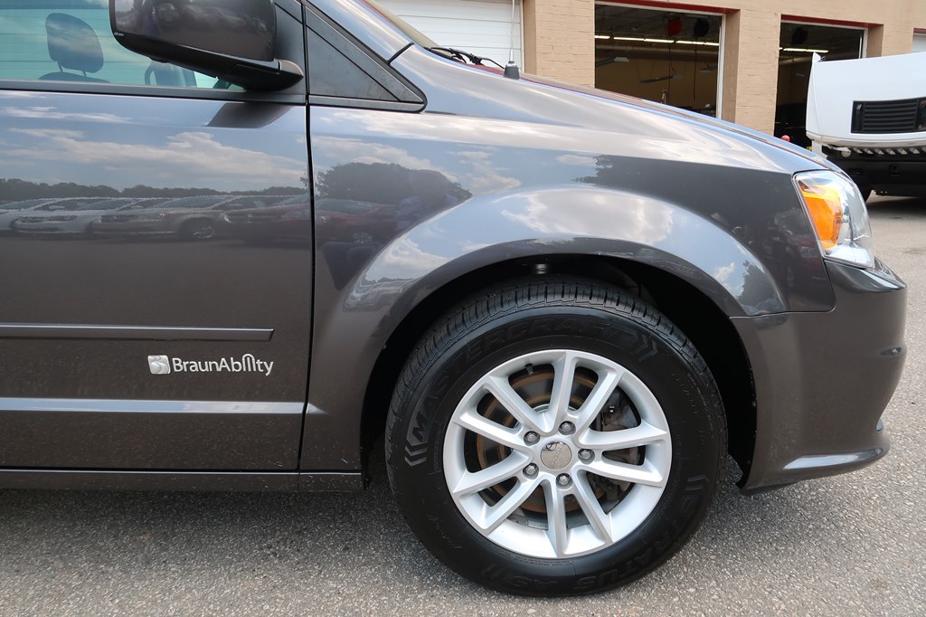 Photo 59 of this DODGE GRAND CARAVAN