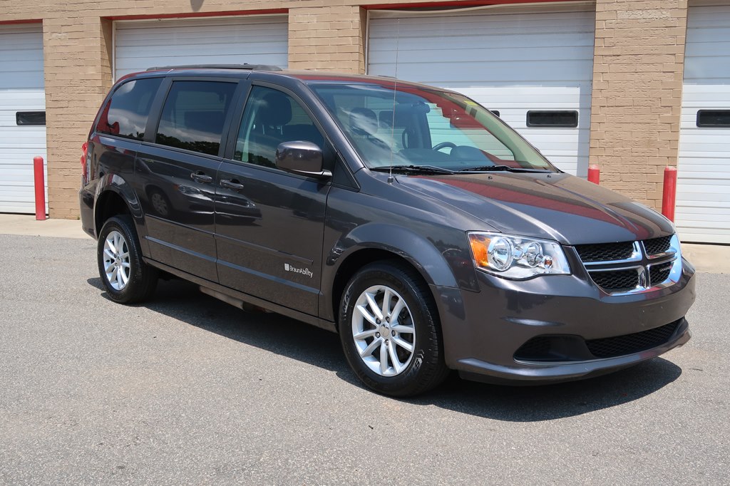 Photo 6 of this DODGE GRAND CARAVAN