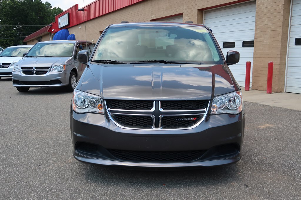 Photo 20 of this DODGE GRAND CARAVAN