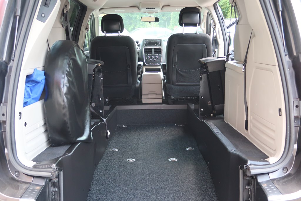 Photo 54 of this DODGE GRAND CARAVAN